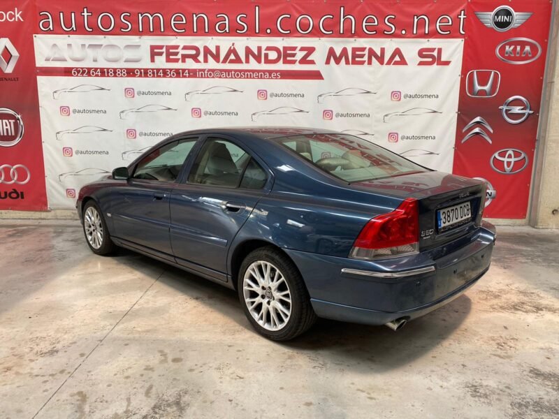VOLVO S60 2.5 T MOMENTUM